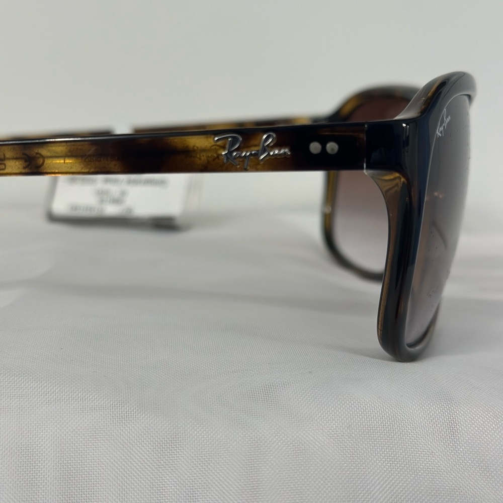 Ray-Ban Women's Brown Sunglasses NWT!! - Picture 2 of 3